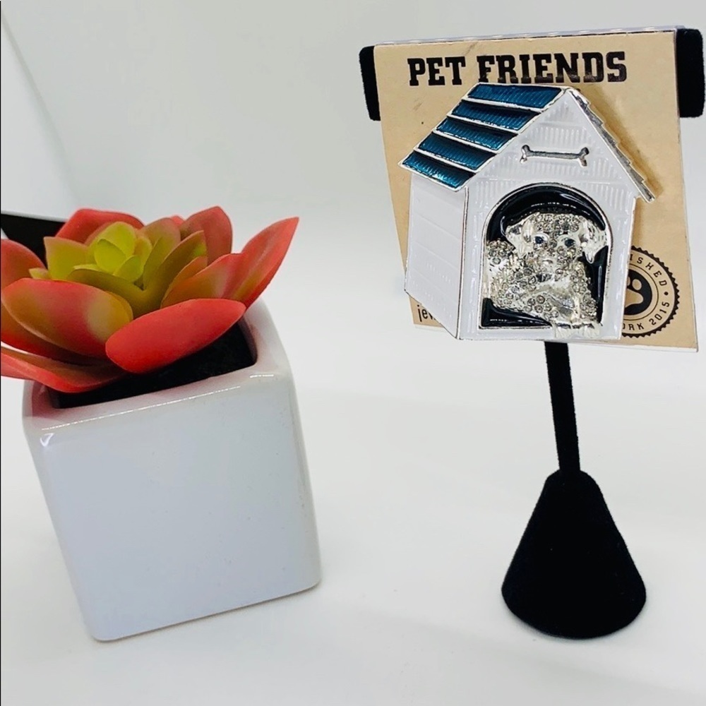 Silver/white Dog House Pin Jewelry For Pet Parents